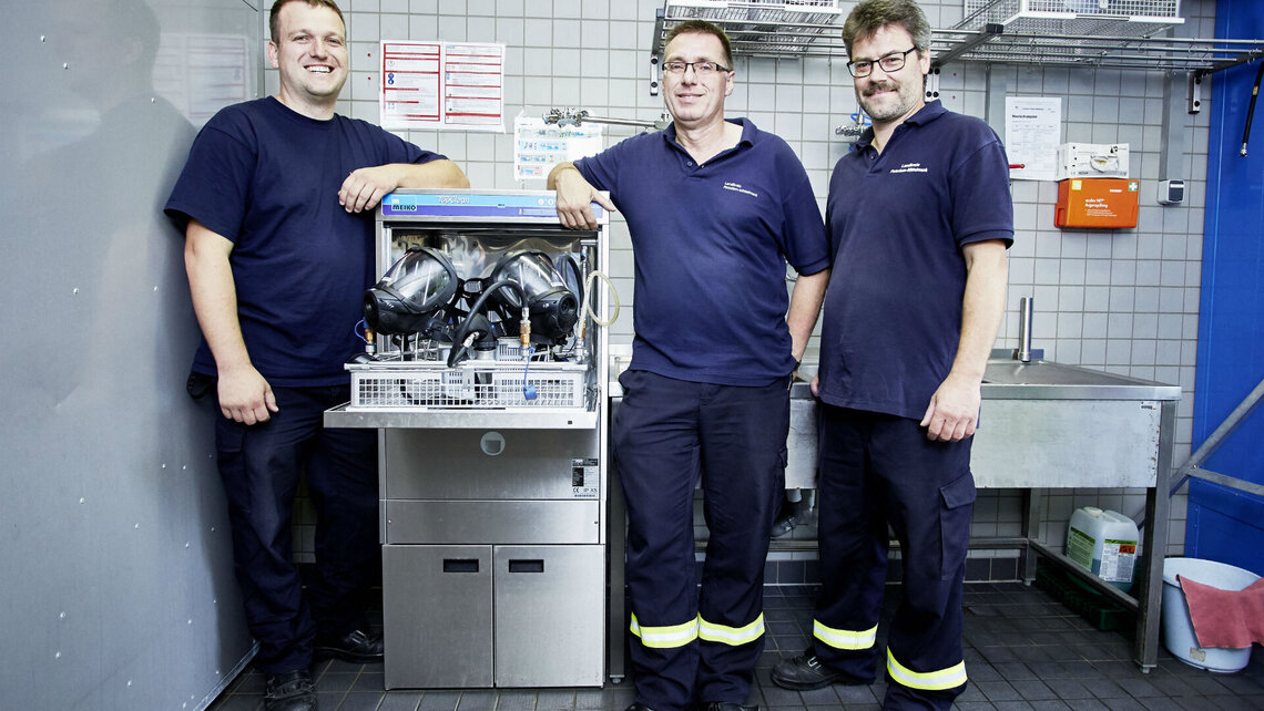 Cleaning of respirator masks cleaning of respirator masks with TopClean M