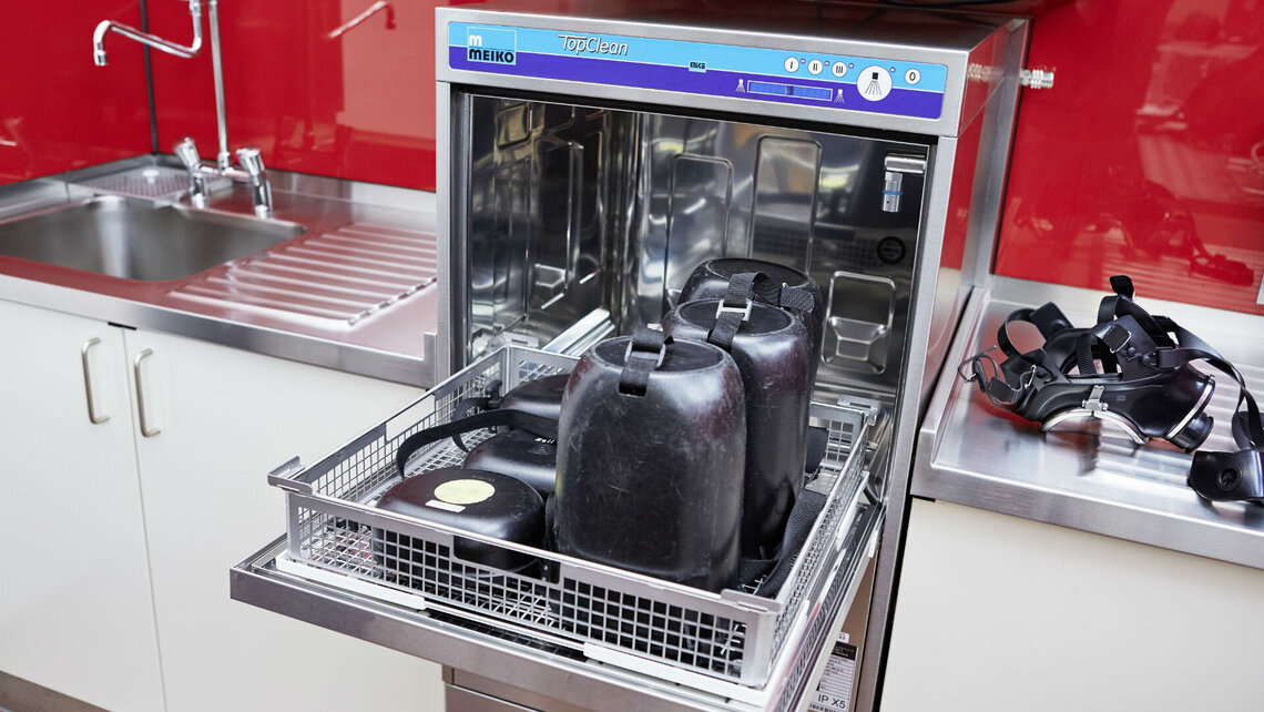 washer-disinfector Hilpoltstein washer-disinfector for breathing masks Hilpoltstein