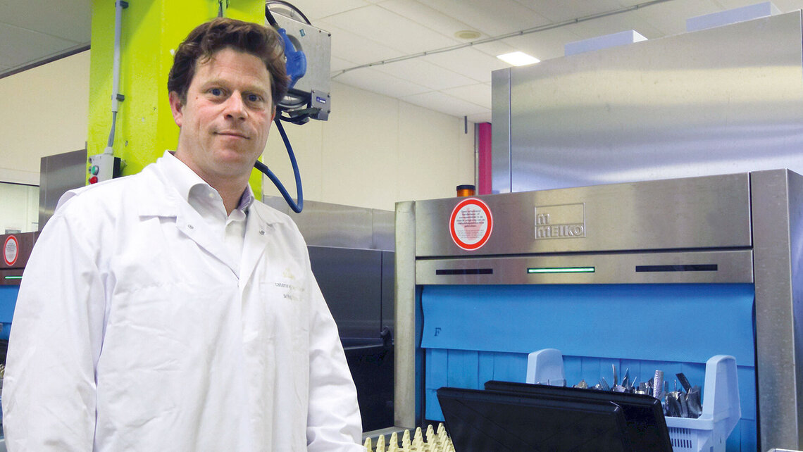 M-iQ Bandgeschirrspülmaschine