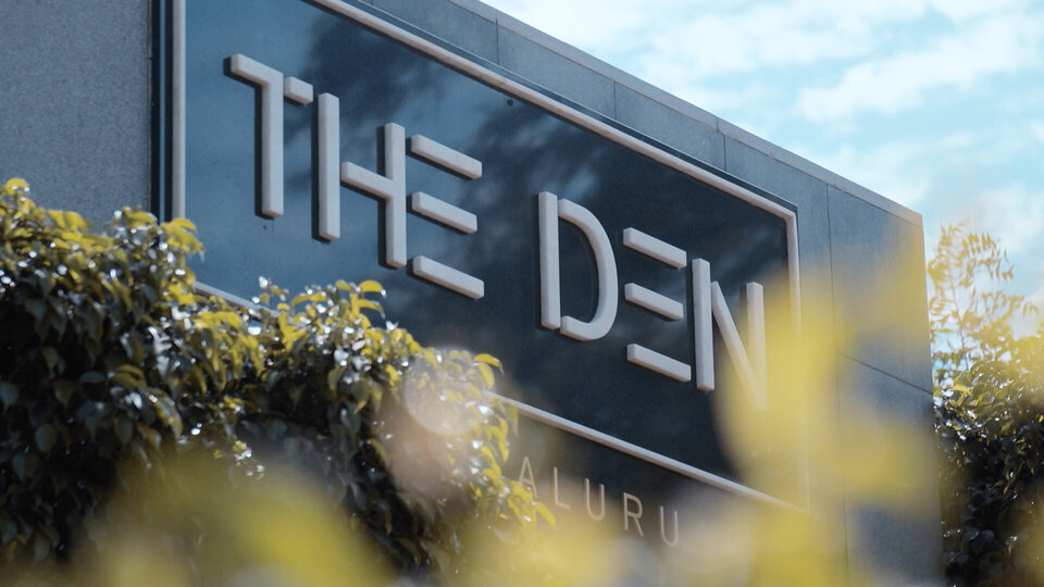 The DEN Schild