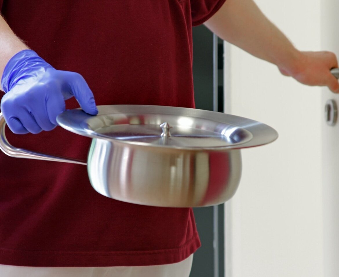 Carefully transport filled bedpan Carefully transport filled bedpan