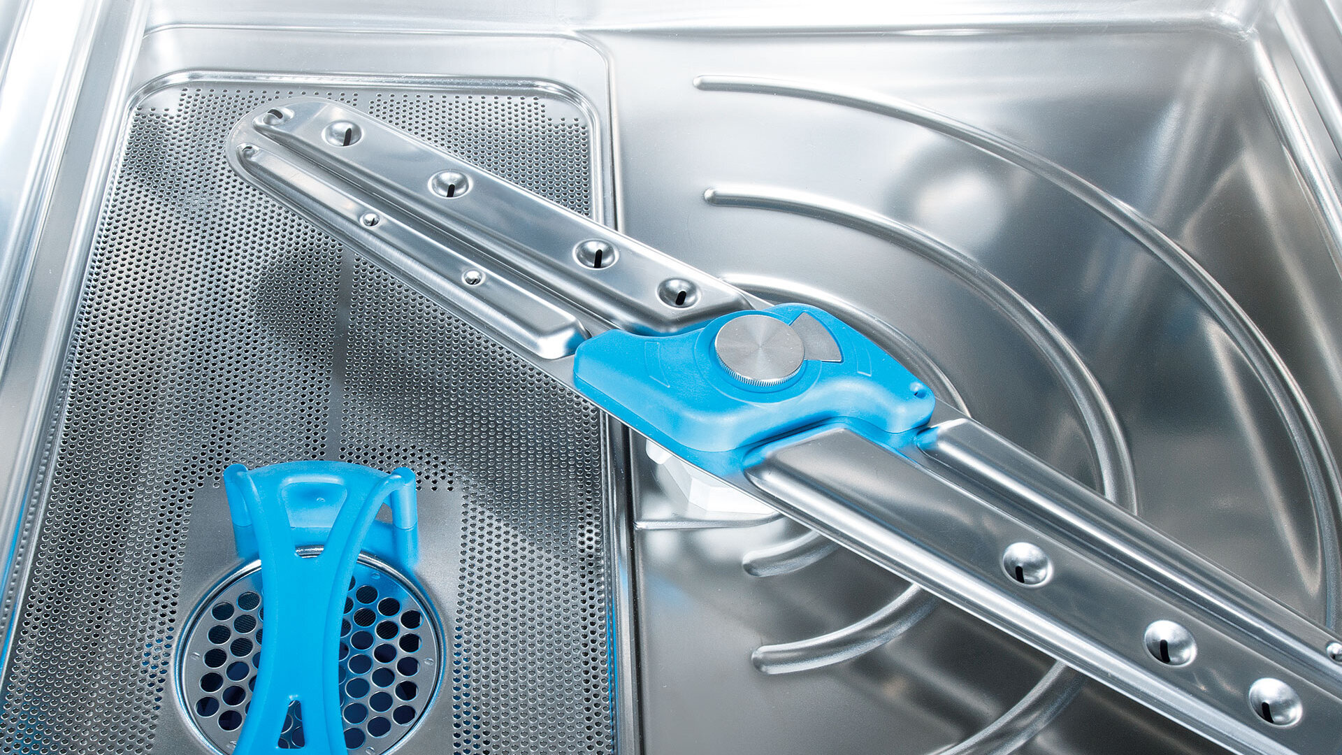 商用洗碗机的内部结构